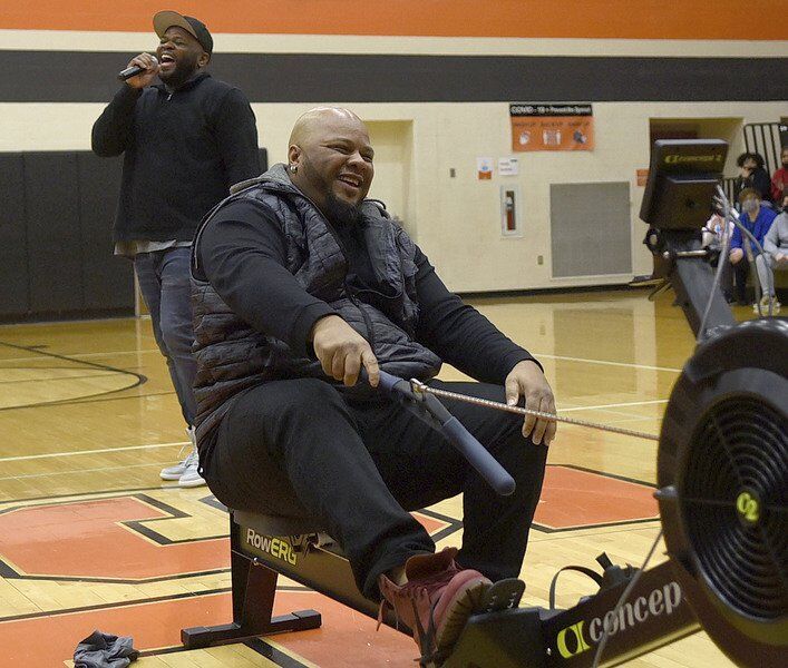 Sarah Scott Middle School gets rowing team